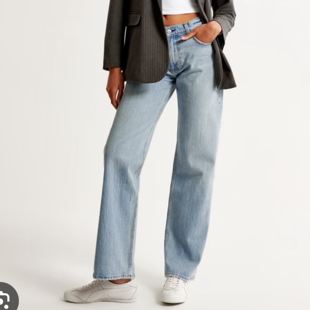 Abercrombie The 90s Baggy Low Rise Jeans